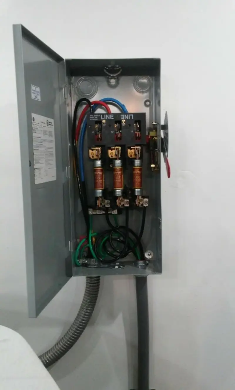 Three-phase disconnect switch installed for Smoke Detector Installation in Edgewood